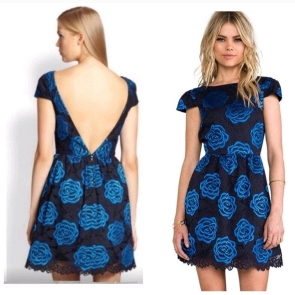 Alice + Olivia Nelly Blue Black Lace Deep V Open Back Mini Dress Size 10 - Picture 5 of 11